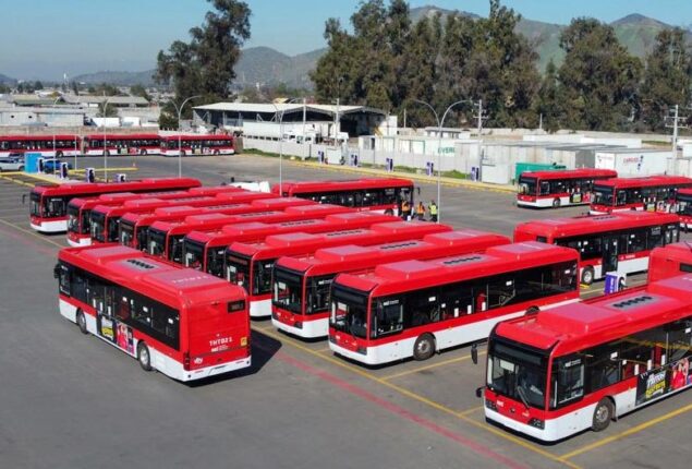 Zona sur de Santiago recibe 214 nuevos buses eléctricos